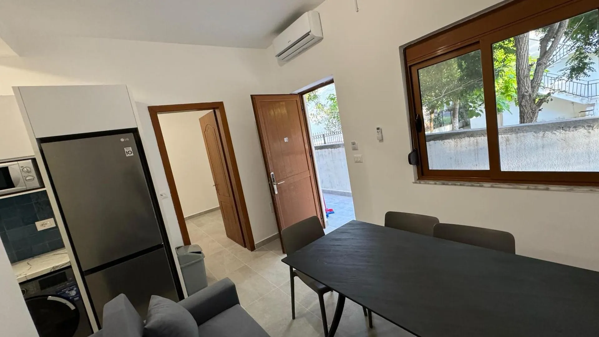 Hotel Station Velipoja